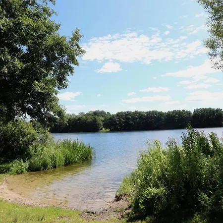 Zentrumsnahes Wohnen In Der Alten Schule Am See Schwerin  Extérieur photo